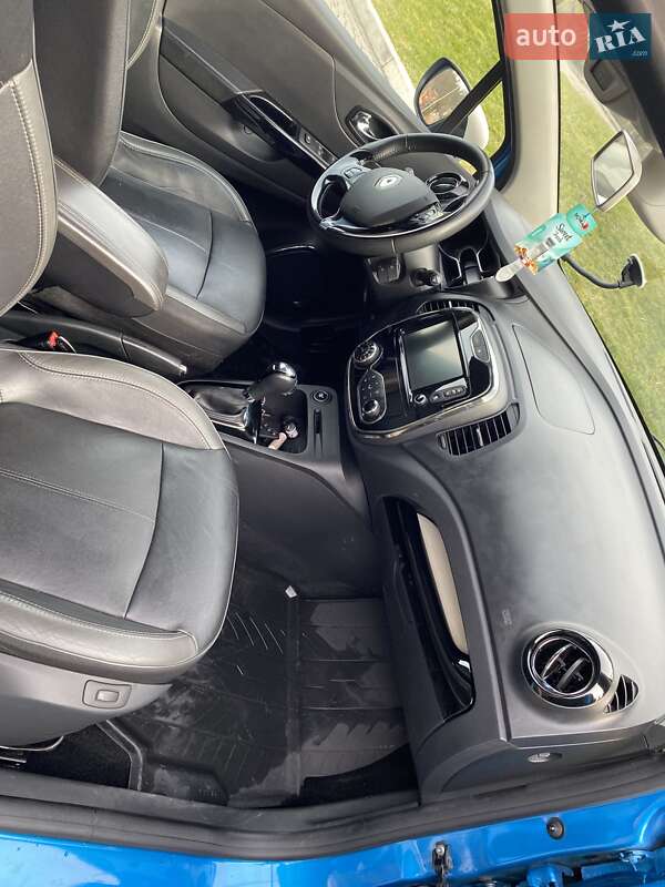 Внедорожник / Кроссовер Renault Captur 2015 в Львове