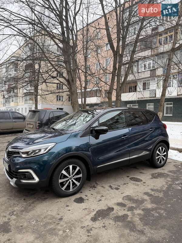 Позашляховик / Кросовер Renault Captur 2019 в Хмельницькому