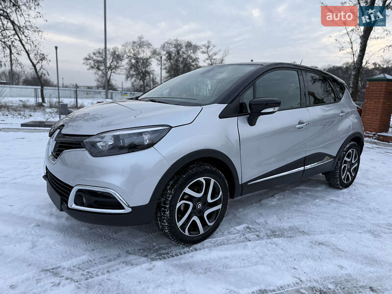 Внедорожник / Кроссовер Renault Captur 2016 в Днепре