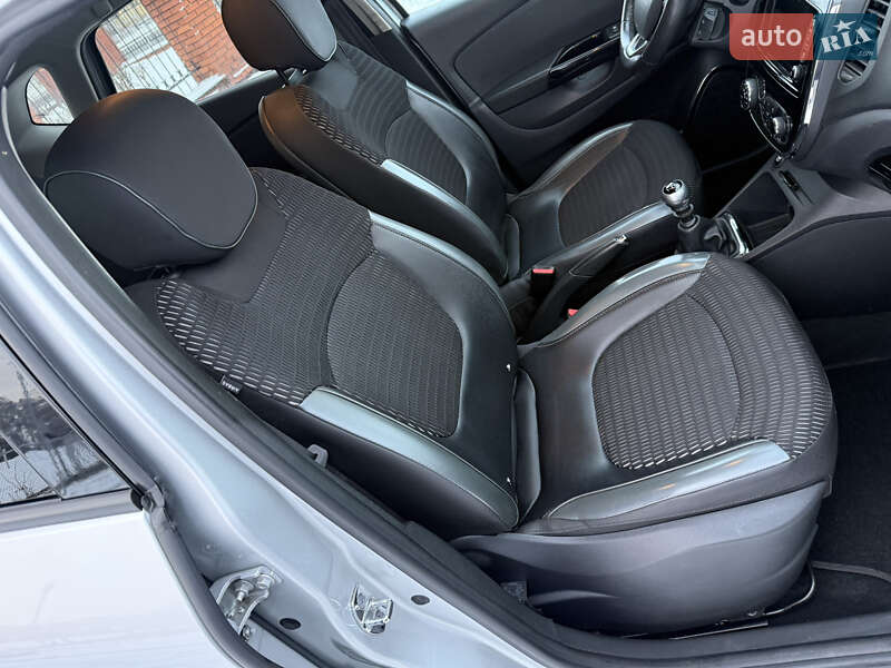 Внедорожник / Кроссовер Renault Captur 2016 в Днепре