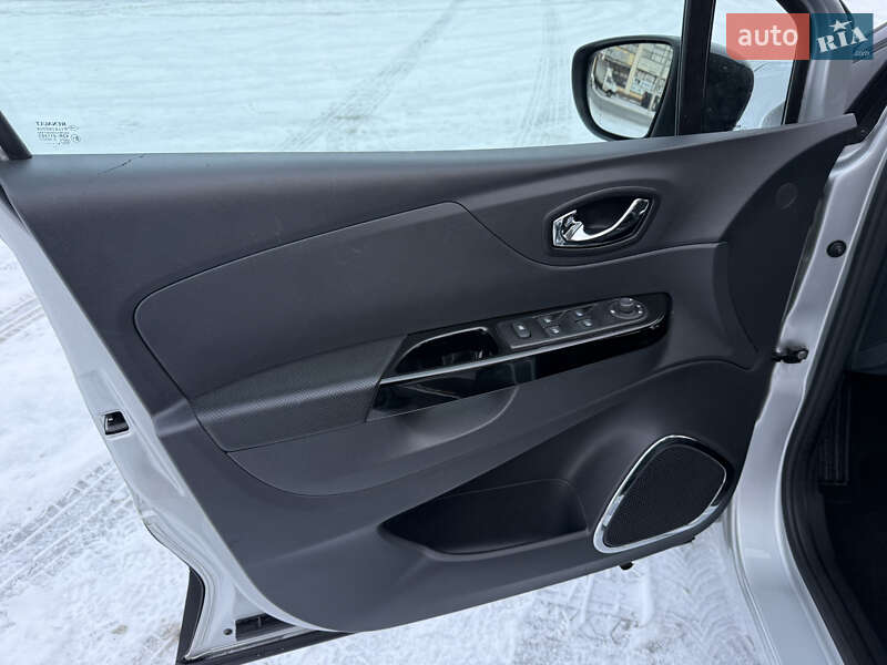 Внедорожник / Кроссовер Renault Captur 2016 в Днепре