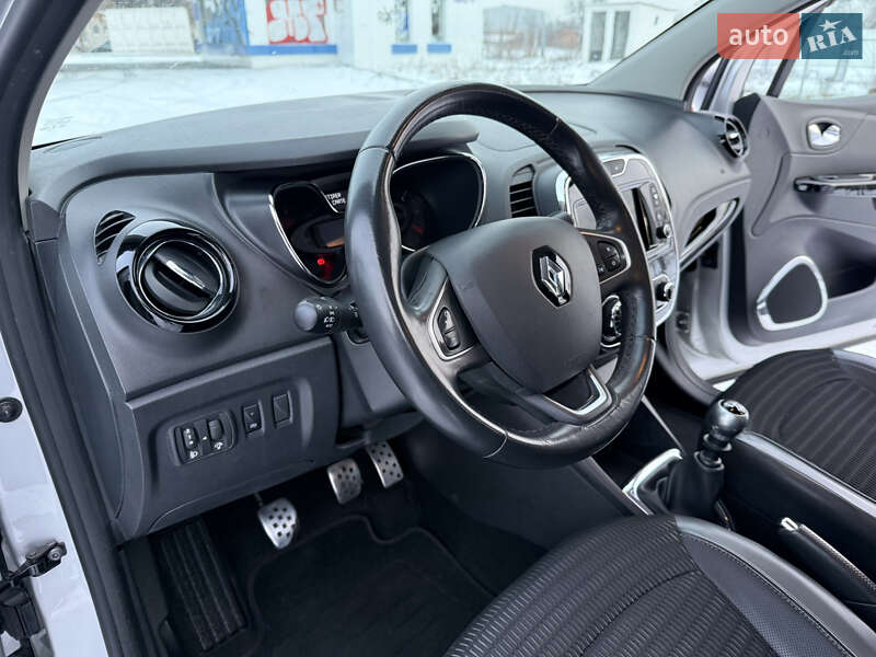 Внедорожник / Кроссовер Renault Captur 2016 в Днепре