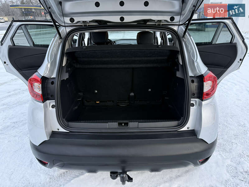 Внедорожник / Кроссовер Renault Captur 2016 в Днепре