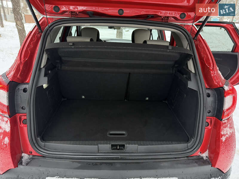 Внедорожник / Кроссовер Renault Captur 2017 в Чернигове