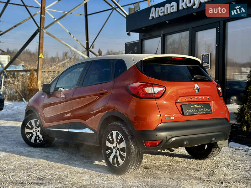 Позашляховик / Кросовер Renault Captur 2015 в Харкові
