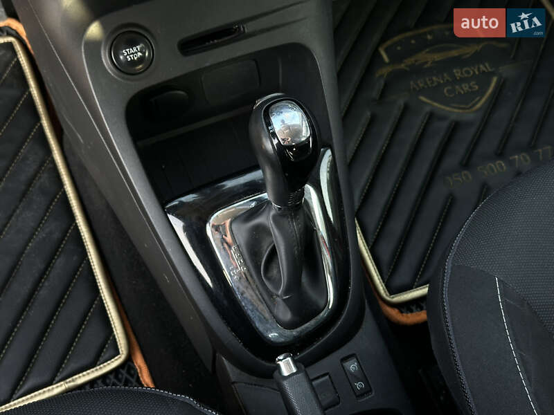 Позашляховик / Кросовер Renault Captur 2015 в Харкові