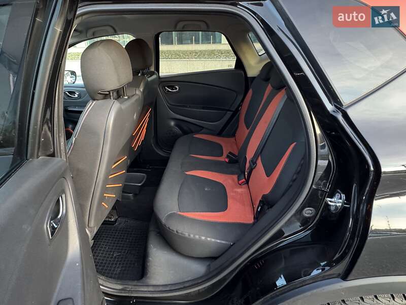 Позашляховик / Кросовер Renault Captur 2013 в Дніпрі