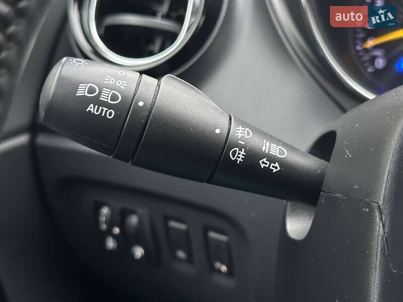 Позашляховик / Кросовер Renault Captur 2016 в Києві