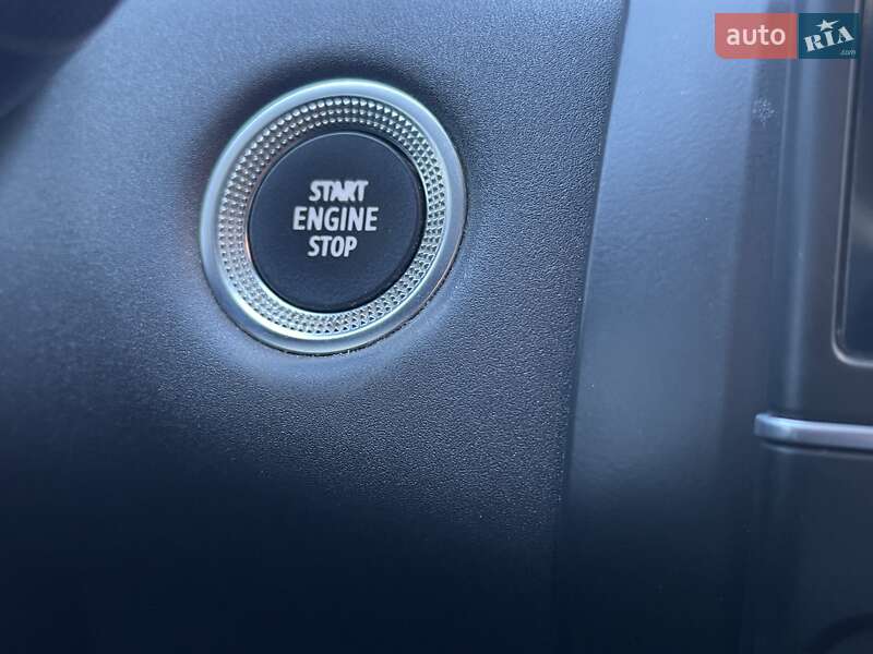 Позашляховик / Кросовер Renault Captur 2021 в Миколаєві