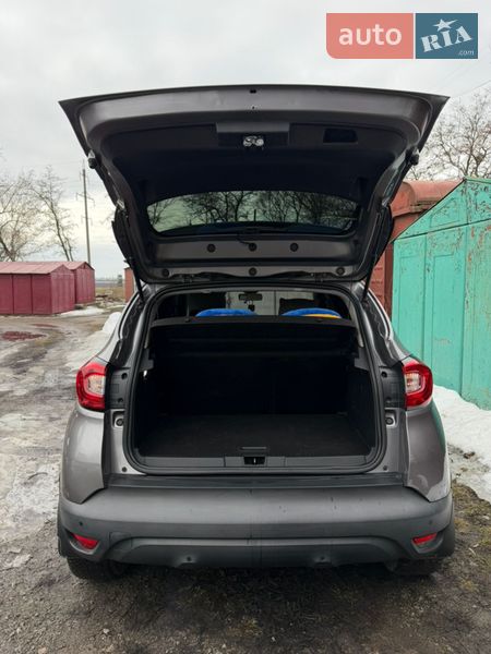 Позашляховик / Кросовер Renault Captur 2017 в Смілі