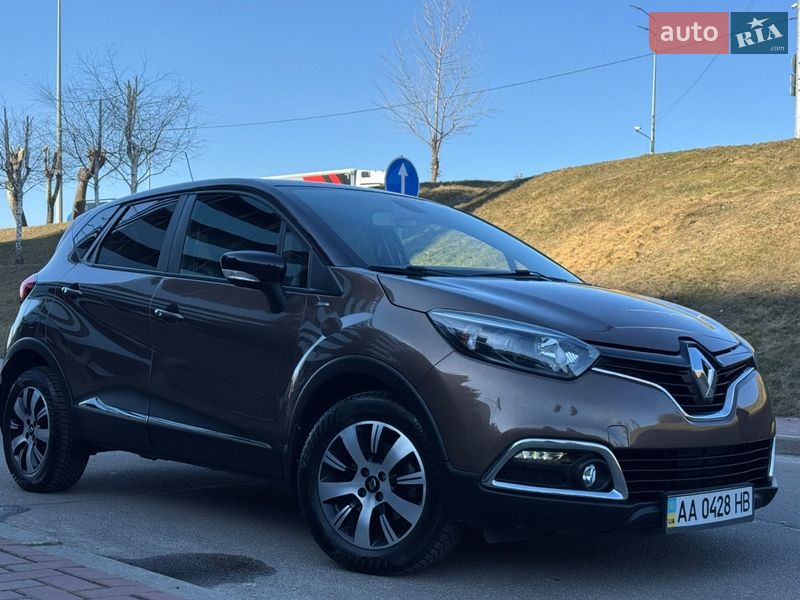 Позашляховик / Кросовер Renault Captur 2015 в Києві