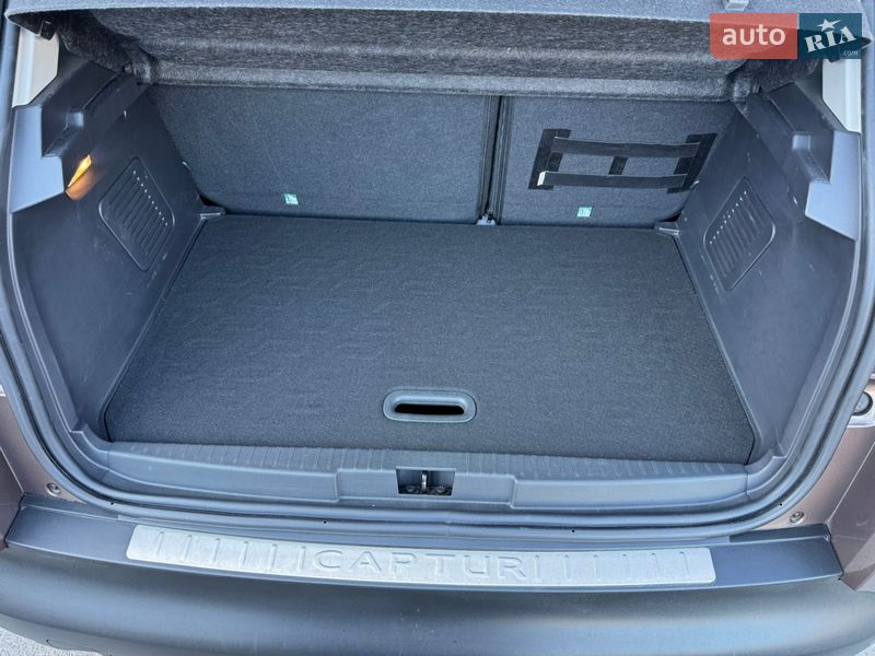 Позашляховик / Кросовер Renault Captur 2015 в Києві