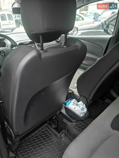 Позашляховик / Кросовер Renault Captur 2016 в Вишгороді