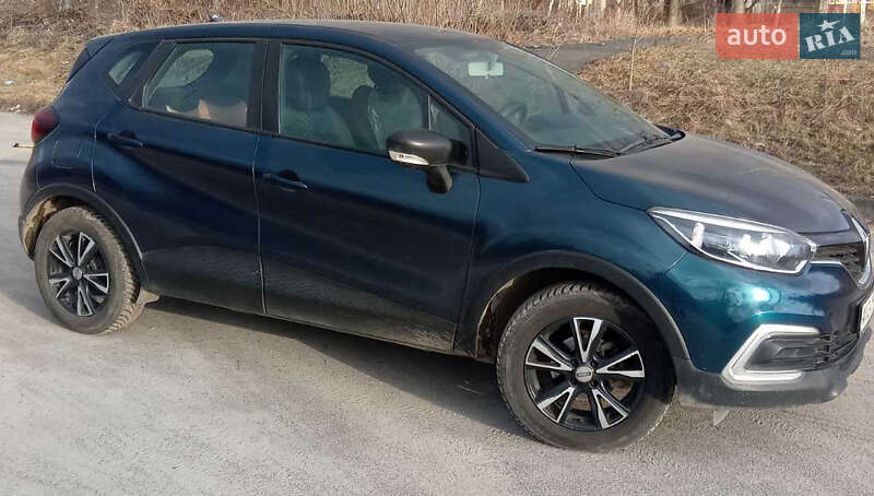 Позашляховик / Кросовер Renault Captur 2019 в Києві