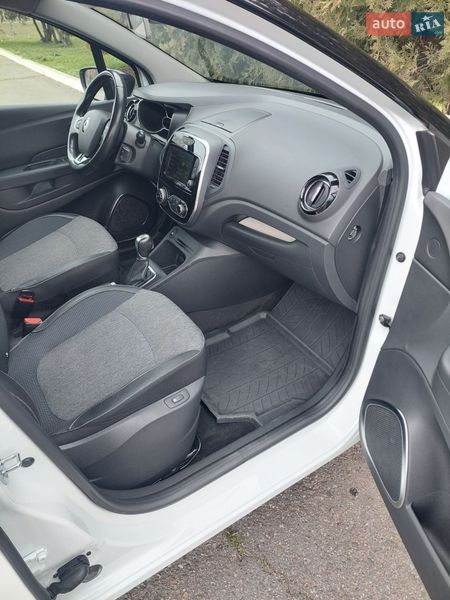 Внедорожник / Кроссовер Renault Captur 2019 в Одессе
