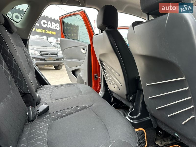 Внедорожник / Кроссовер Renault Captur 2015 в Харькове