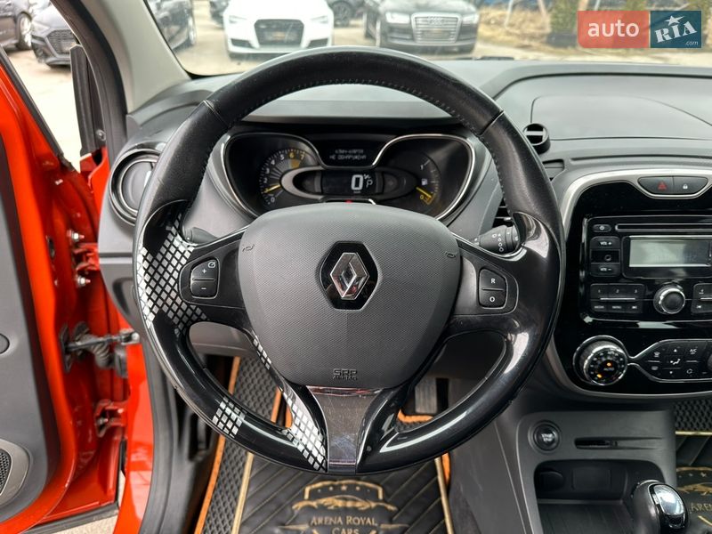 Внедорожник / Кроссовер Renault Captur 2015 в Харькове