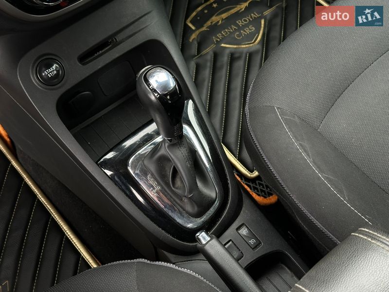 Внедорожник / Кроссовер Renault Captur 2015 в Харькове