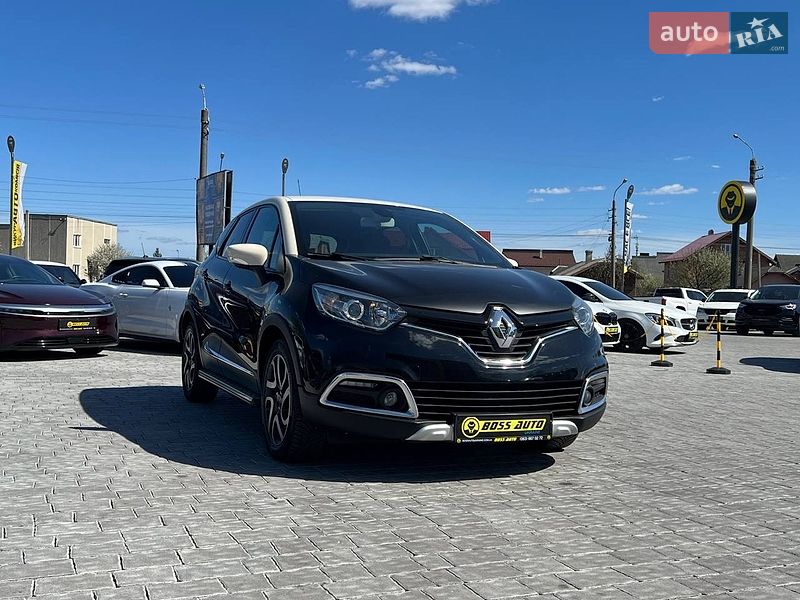 Позашляховик / Кросовер Renault Captur 2015 в Івано-Франківську