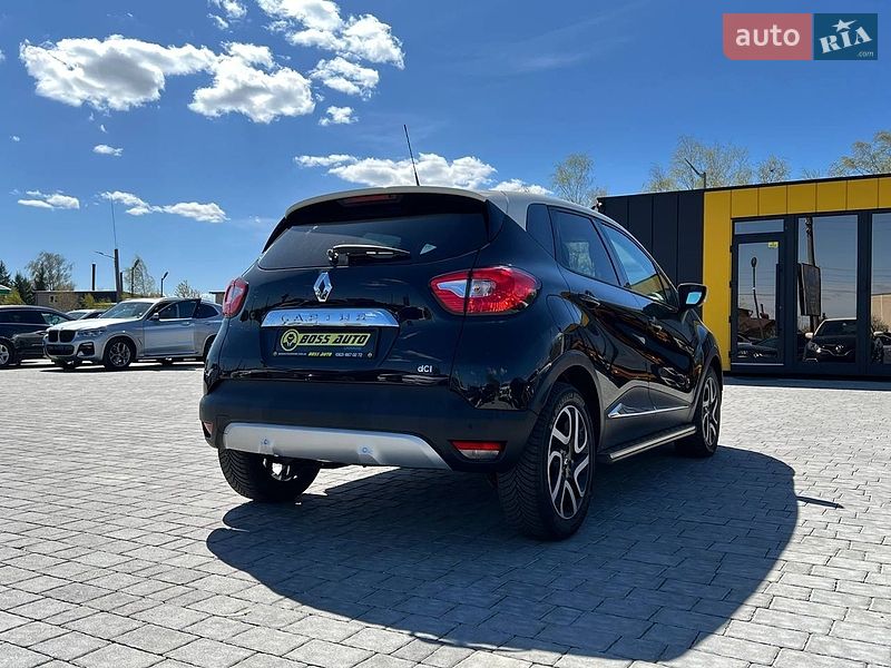 Позашляховик / Кросовер Renault Captur 2015 в Івано-Франківську