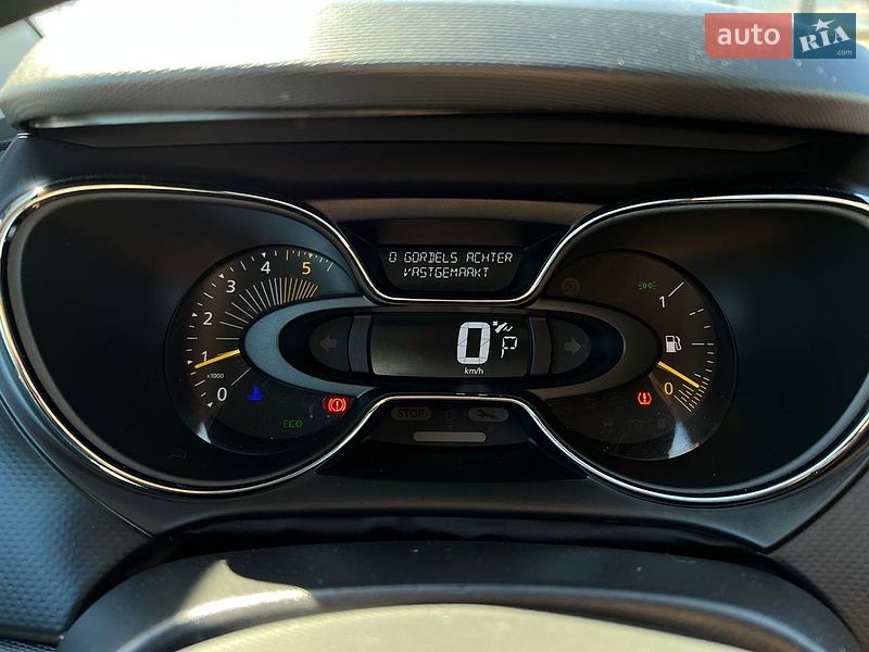 Позашляховик / Кросовер Renault Captur 2015 в Івано-Франківську