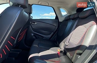 Позашляховик / Кросовер Renault Captur 2015 в Івано-Франківську