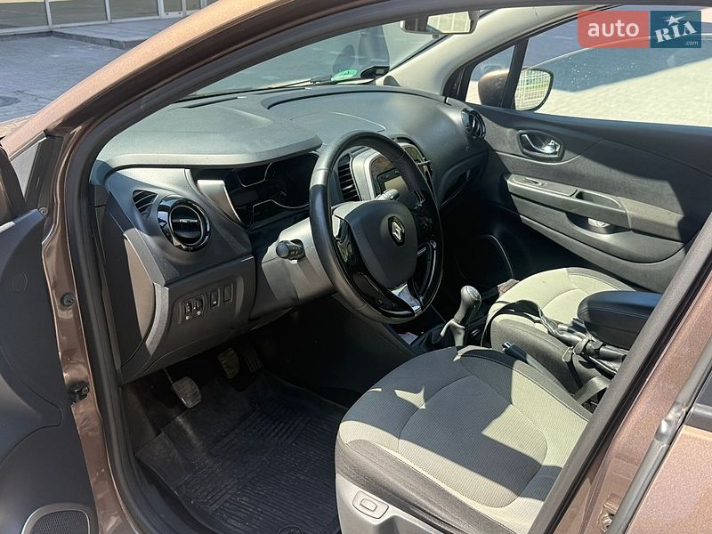 Позашляховик / Кросовер Renault Captur 2013 в Запоріжжі