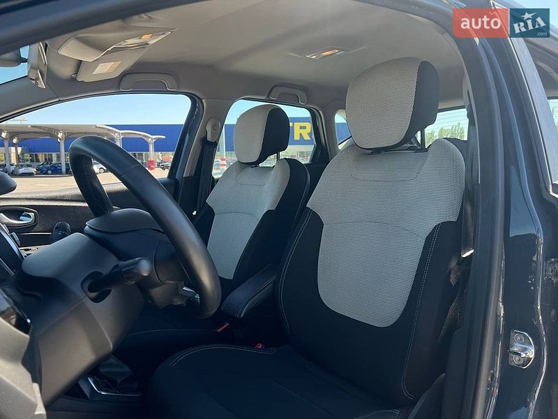 Внедорожник / Кроссовер Renault Captur 2019 в Одессе