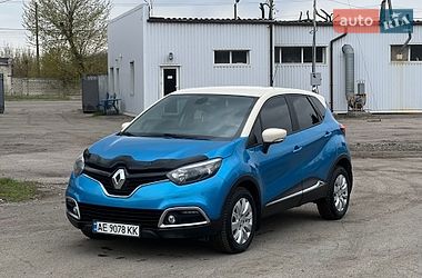 Позашляховик / Кросовер Renault Captur 2015 в Павлограді