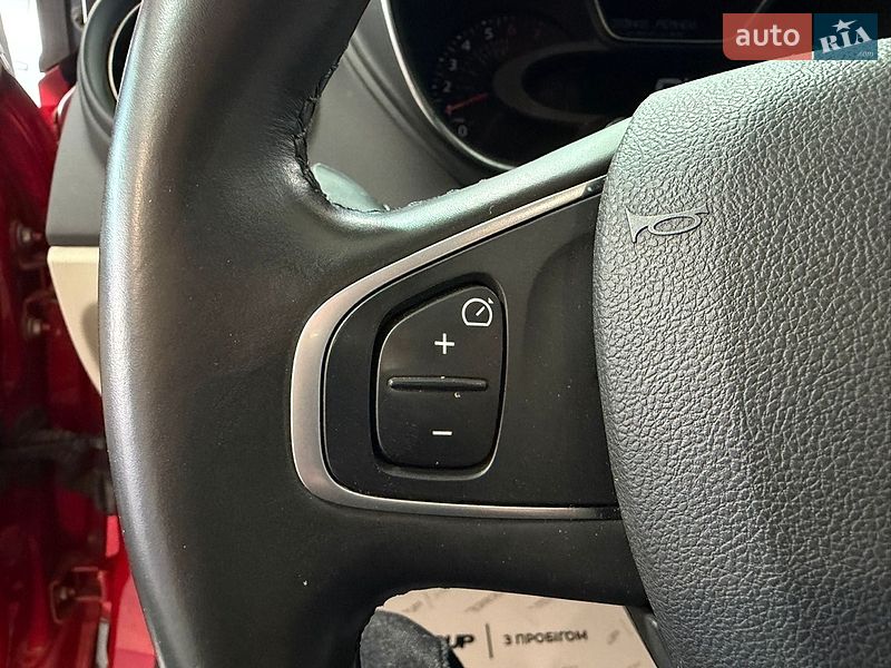 Внедорожник / Кроссовер Renault Captur 2017 в Одессе