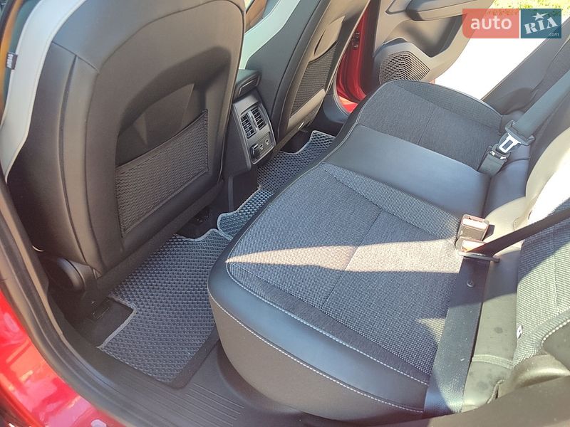 Позашляховик / Кросовер Renault Captur 2021 в Смілі