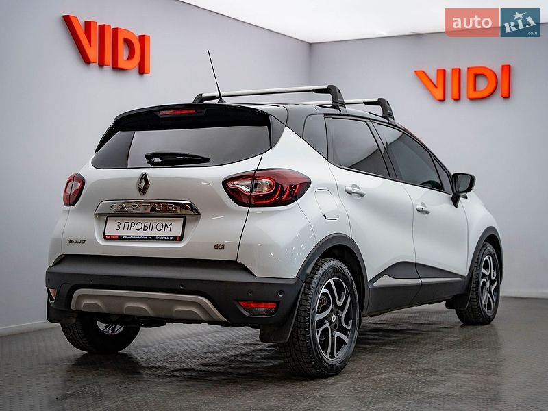 Внедорожник / Кроссовер Renault Captur 2019 в Киеве