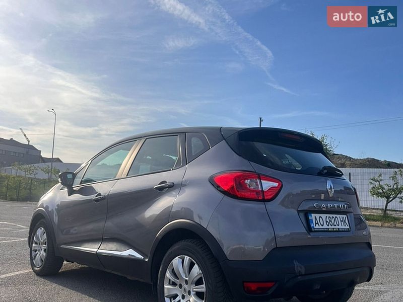 Внедорожник / Кроссовер Renault Captur 2013 в Ужгороде