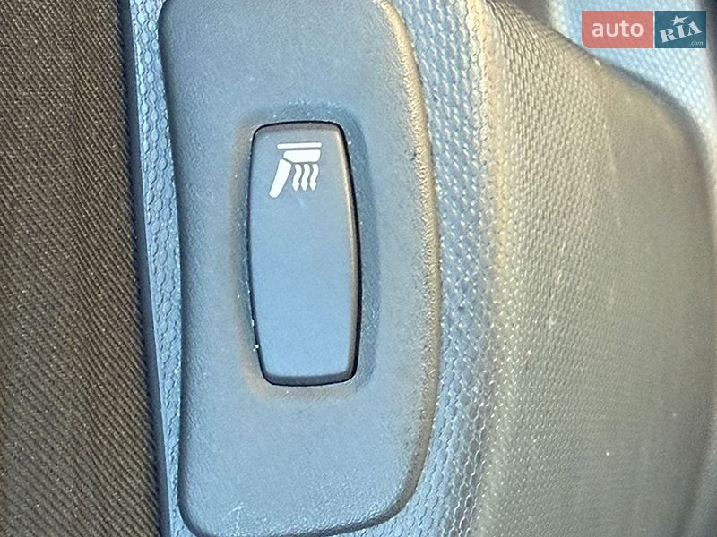 Позашляховик / Кросовер Renault Captur 2014 в Одесі