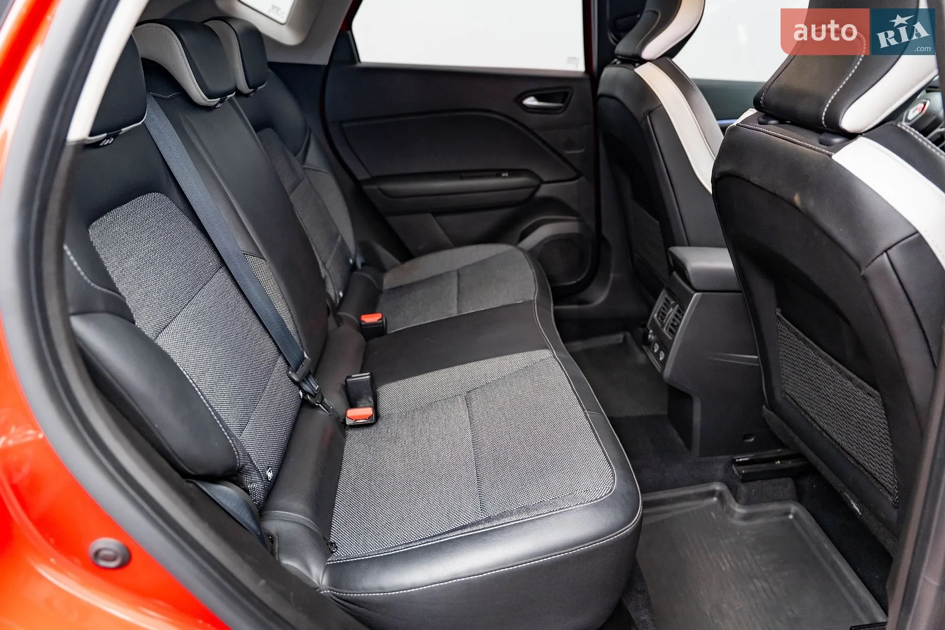 2021 Renault Captur - мініатюра 24