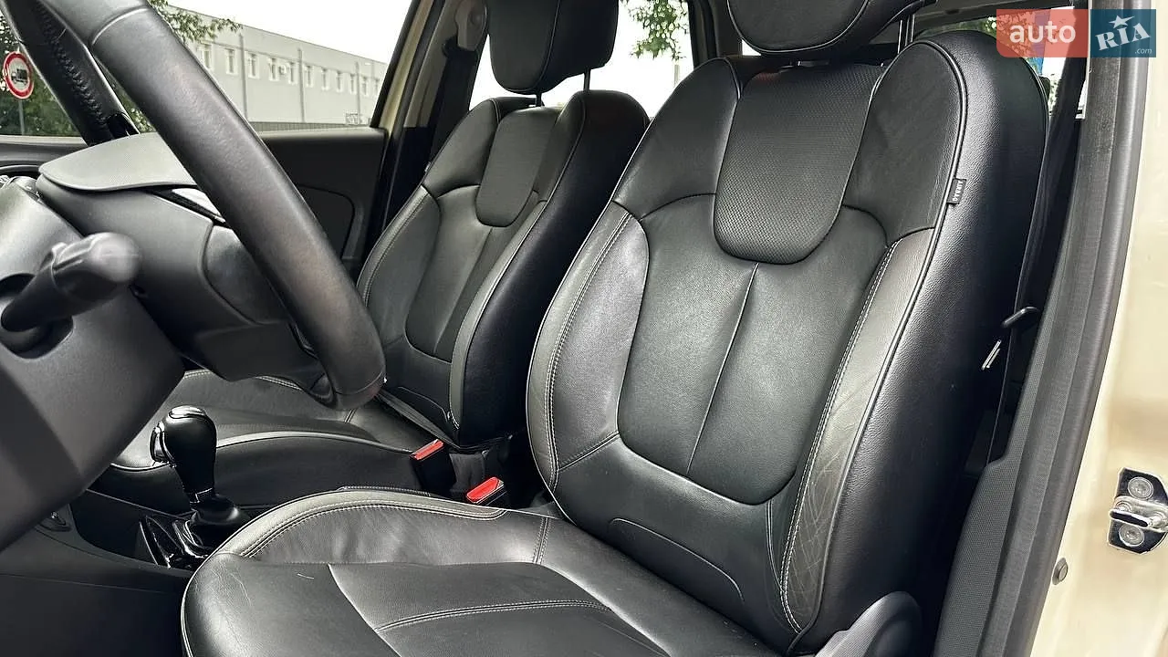 2015 Renault Captur - мініатюра 12