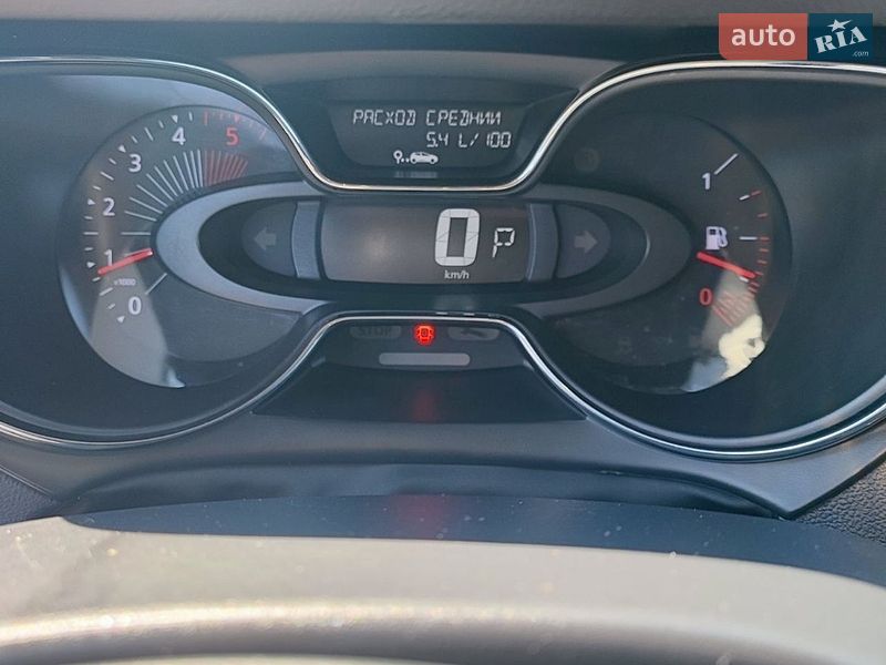 Внедорожник / Кроссовер Renault Captur 2016 в Нетешине