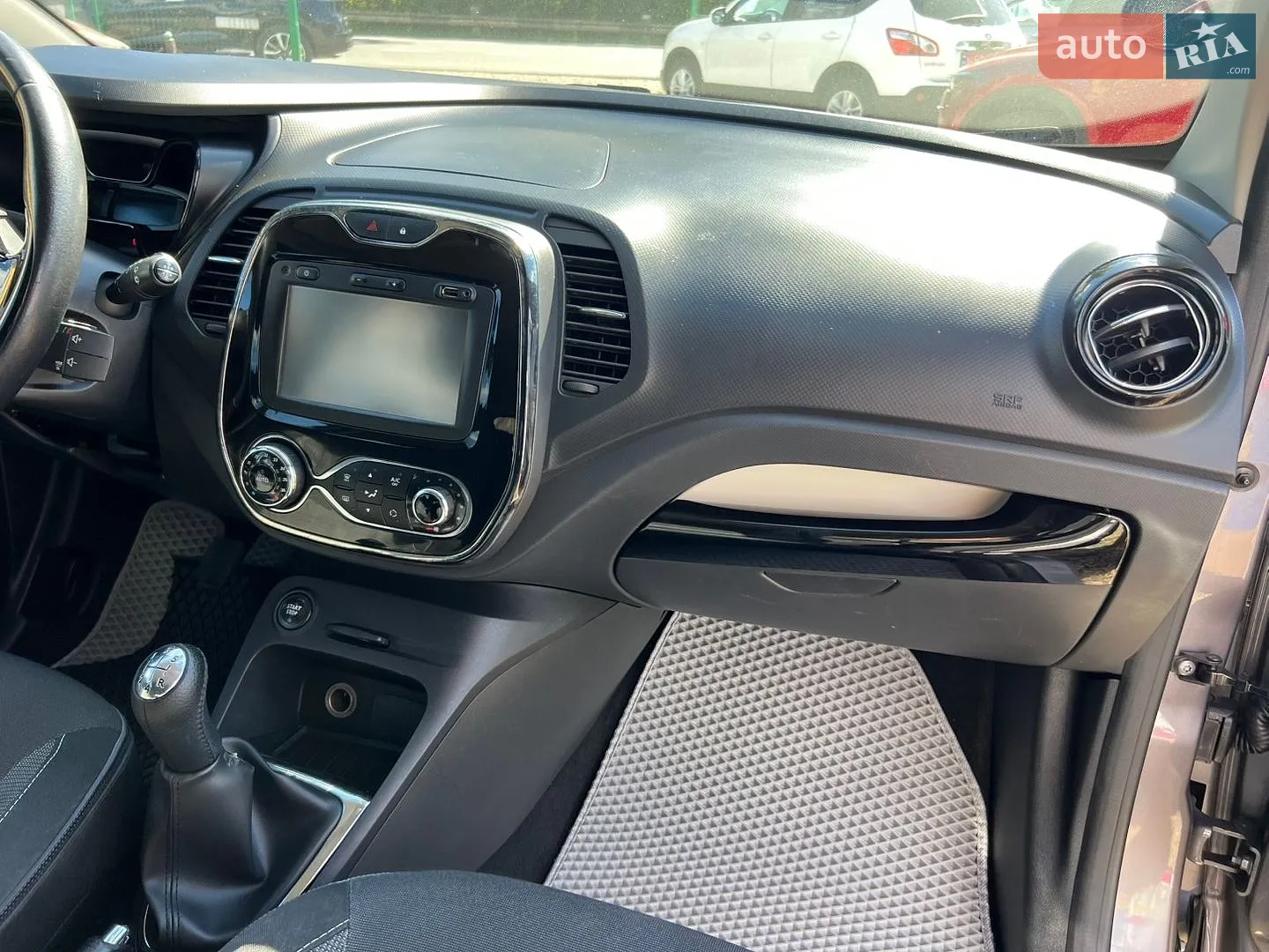 2015 Renault Captur - мініатюра 21