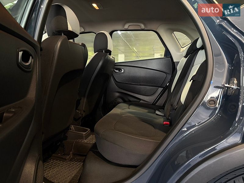 Позашляховик / Кросовер Renault Captur 2019 в Одесі