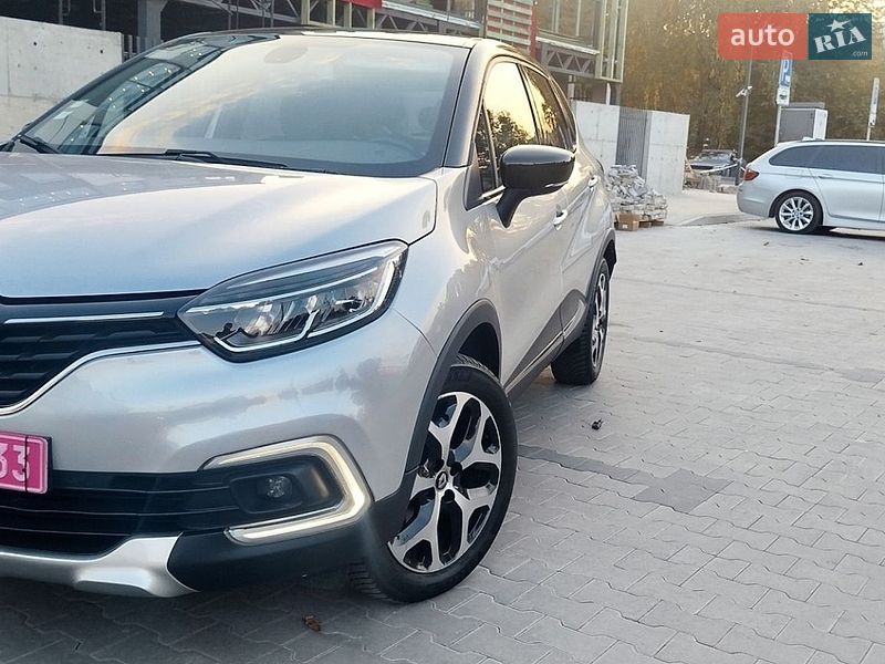 2018 Renault Captur, VIN VF12R071659852230:plate — photo 1 (autoria)
