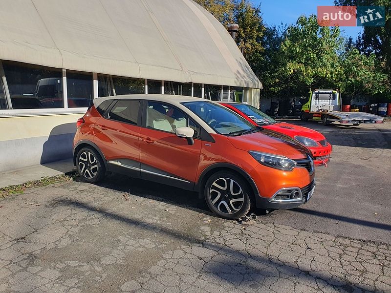 Внедорожник / Кроссовер Renault Captur 2015 в Киеве