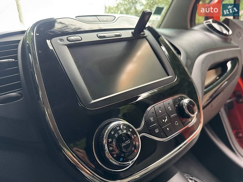 Позашляховик / Кросовер Renault Captur 2014 в Дрогобичі фото 15 Позашляховик / Кросовер Renault Captur 2014 в Дрогобичі