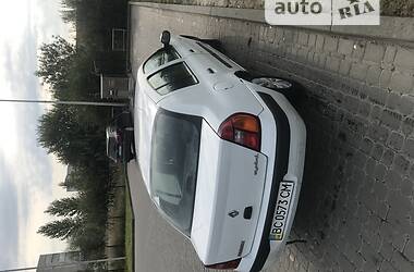 Седан Renault Clio Symbol 2004 в Дрогобыче