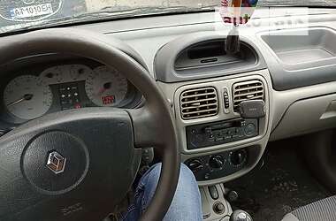 Седан Renault Clio Symbol 2003 в 