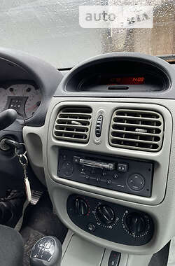 Седан Renault Clio Symbol 2003 в 