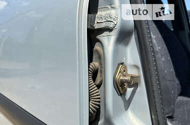 Седан Renault Clio Symbol 2003 в 