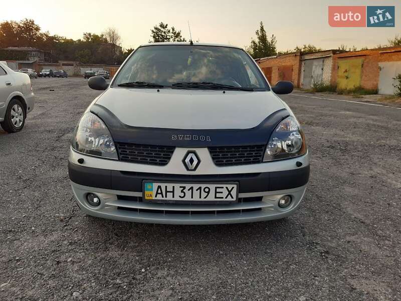 Седан Renault Clio Symbol 2003 в Киеве фото Седан Renault Clio Symbol 2003 в Киеве