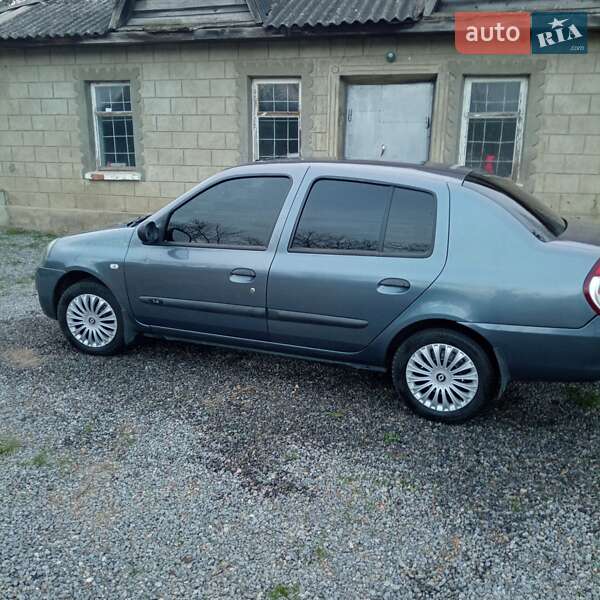 Седан Renault Clio Symbol 2006 в Вендичанах