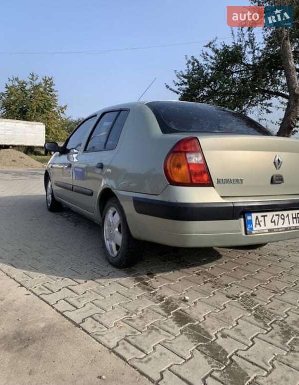 Седан Renault Clio Symbol 2002 в Косове