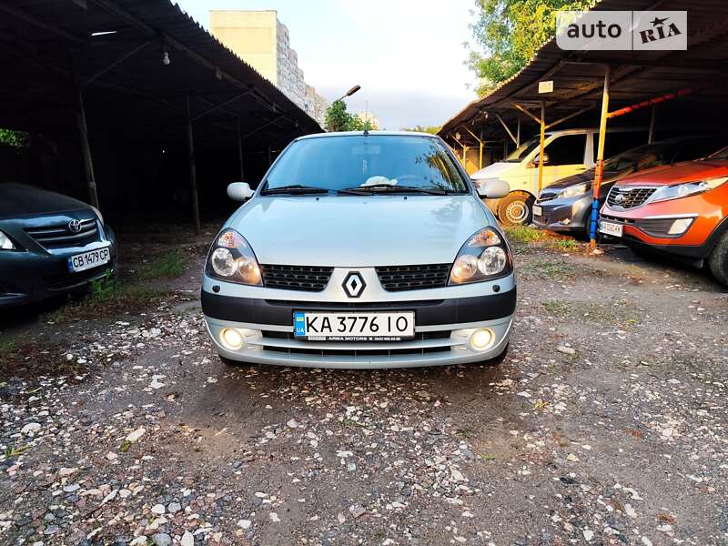 Renault Clio Symbol 2002